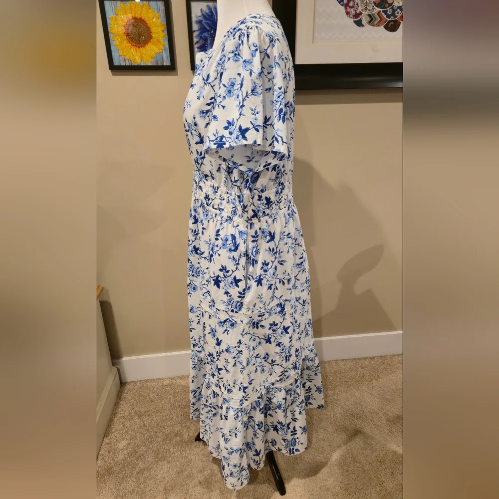 Floral Blue and White 100% Cotton Maxi Dress With Ruffle Hem - Picture 3 of 6